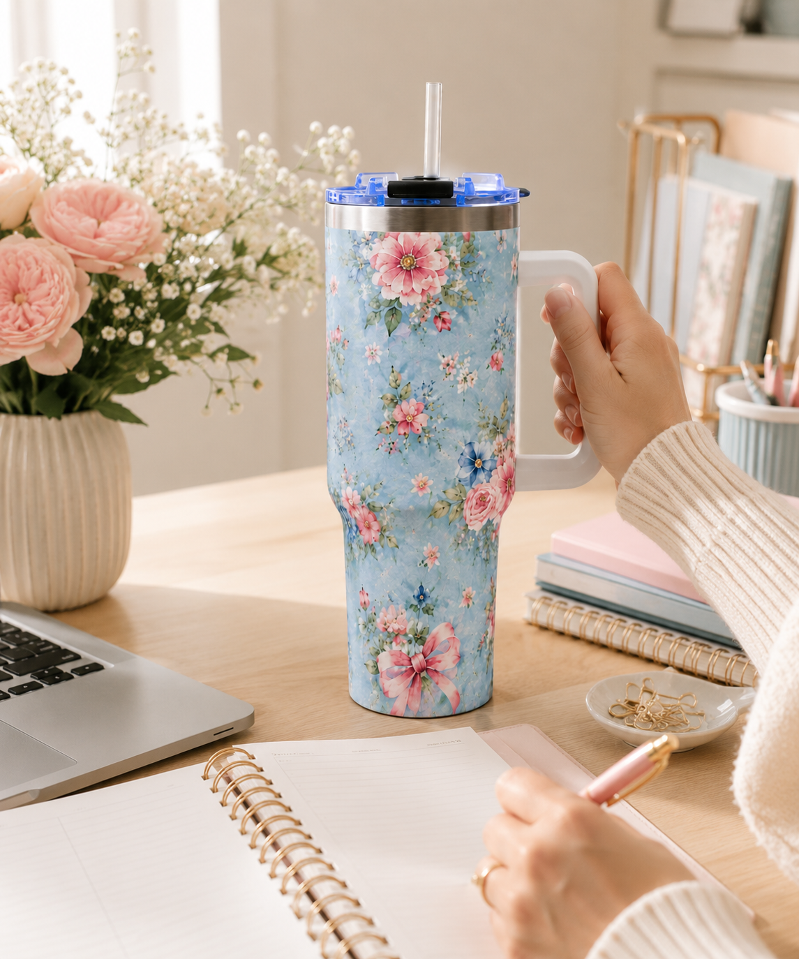 Vintage Blue Rose Tumbler – 40 oz Floral Travel Cup